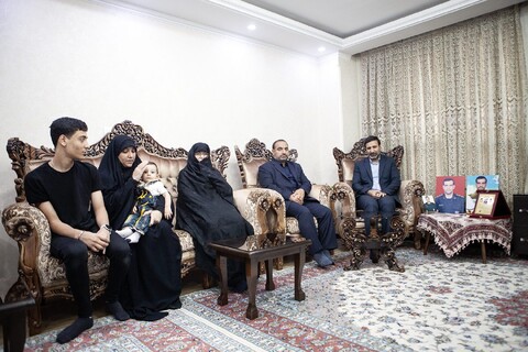 تصاویر/ دیدار طحان نظیف با خانواده شهید ناظر «محمد چناری»