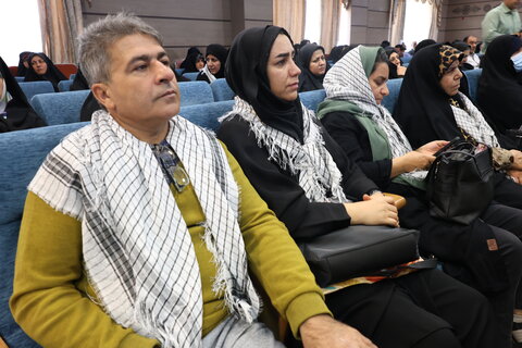 تصاویر/  آیین تجلیل و تکریم پیشکسوتان دفاع مقدس و مقاومت چهارمحال و بختیاری