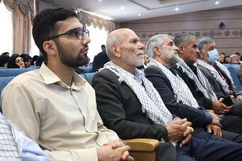 تصاویر/  آیین تجلیل و تکریم پیشکسوتان دفاع مقدس و مقاومت چهارمحال و بختیاری