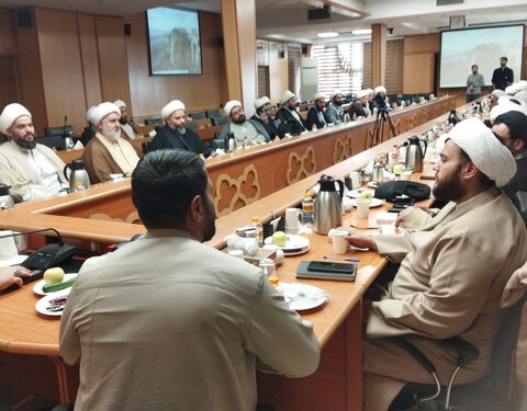 تصاویر/ نشست هم اندیشی روحانیون فعال در اجرای طرح گوهرشاد