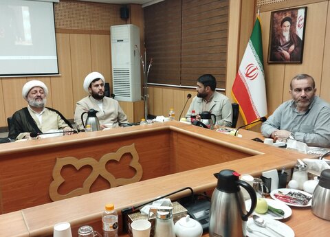 تصاویر/ نشست هم اندیشی روحانیون فعال در اجرای طرح گوهرشاد