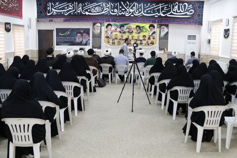 تصاویر/ اولین جلسه درس خارج نماینده ولی فقیه در استان در حوزه علمیه خواهران بوشهر