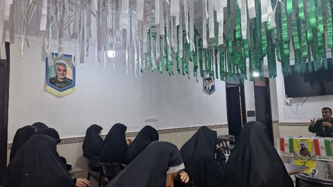 نشست بصیرتی در مدرسه حضرت زینب س دیلم به روایت تصاویر