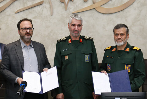 تصاویر / حضور فرماندهان سپاه پنج استان ، استانداران و مدیران کل دستگاه‌های اجرایی به میزبانی قزوین