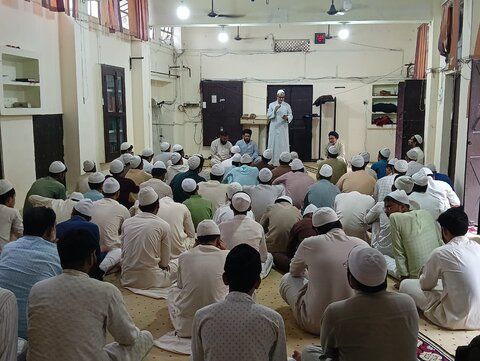 ادارۂ تنظیم المکاتب میں آیت اللہ سیستانی دام ظلہ کی شریکِ حیات کے انتقال پر جلسۂ تعزیت و ترحیم