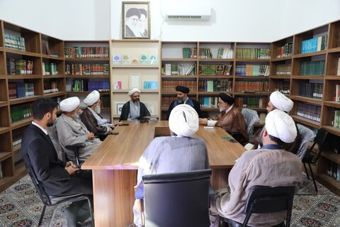 تصاویر/ بازدید مدیر حوزه علمیه استان یزد از مدرسه علمیه خان