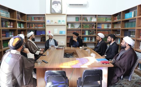 تصاویر/ بازدید مدیر حوزه علمیه استان یزد از مدرسه علمیه خان