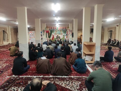 تصاویر | تجلیل از اساتید رزمنده روحانی در مدرسه علمیه ولیعصر تبریز