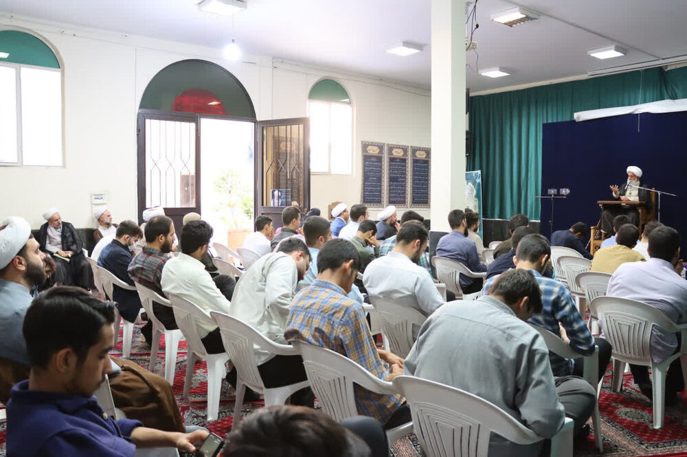 استاد رشاد: معنویتهای نوظهور «معنویتواره» هستند