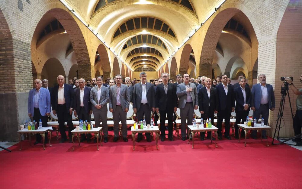 تحقق شعار سال در گرو حمایت از صنعتگران