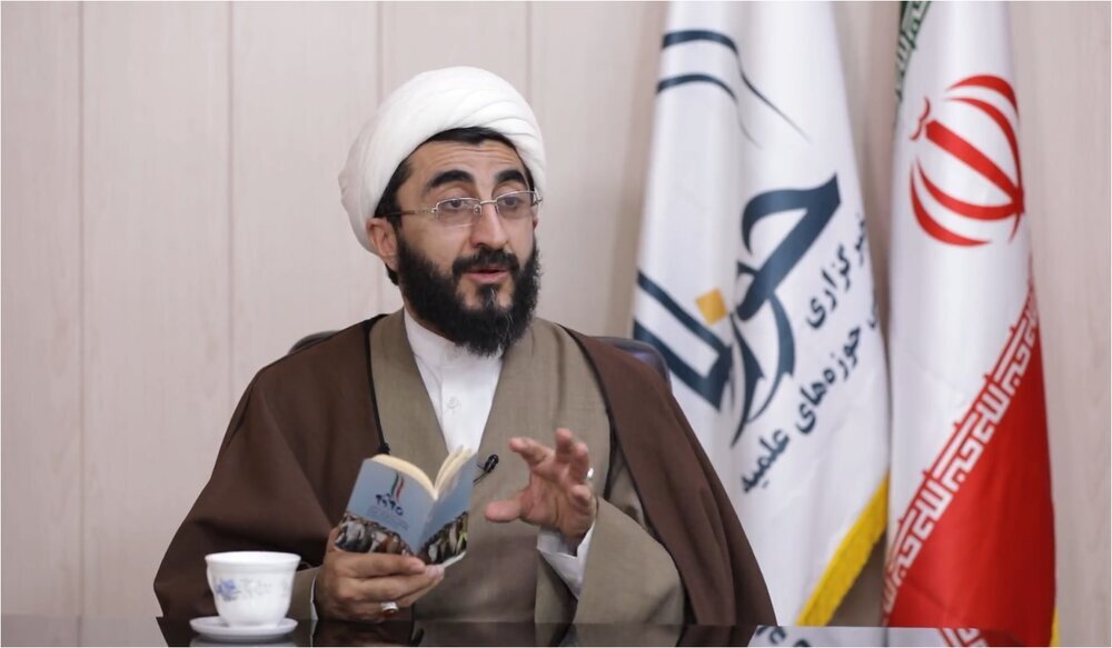 حوزه برای پاسخگویی نیازمند مباحث نظری و علوم انسانی است