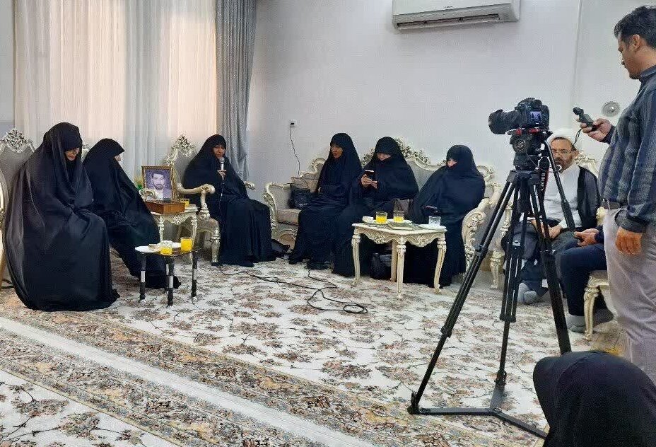 رمز پیروزی ما مقاومت، اتحاد و پایداری است/پیام شهدا را به نسل‌های بعد منتقل کنیم