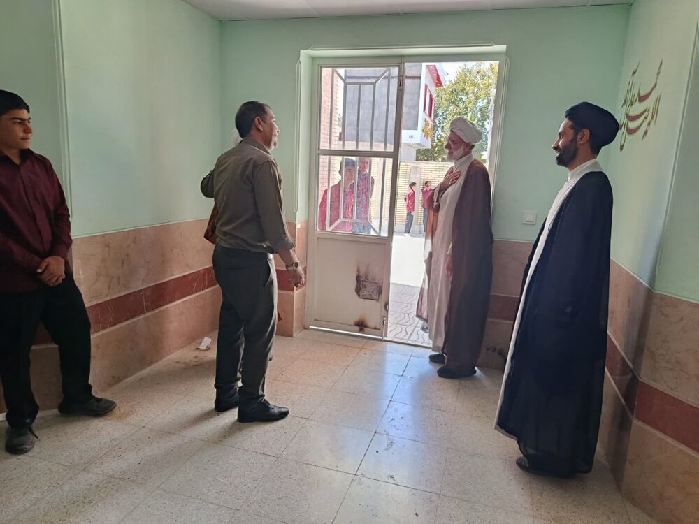 دبیرستان باب الحوائج