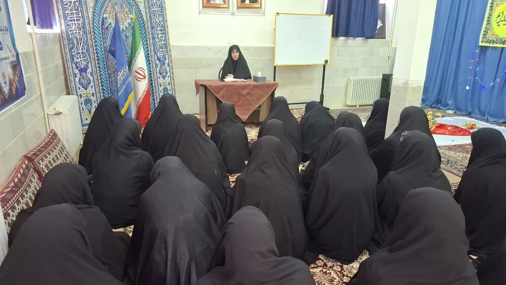 تشریح تکنیک‌های برنامه‌ریزی درسی ویژه طلاب در خنداب