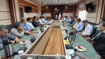 شیطان با استراتژی‌های گوناگون، در پی انحراف بشر از مسیر مستقیم بندگی و سعادت است