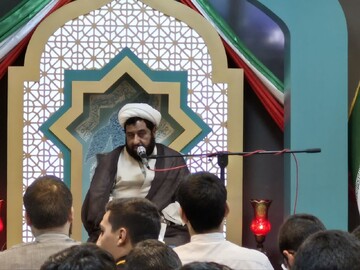 نماز، صدقه و دعا آغاز ماه را پربرکت می‌کند