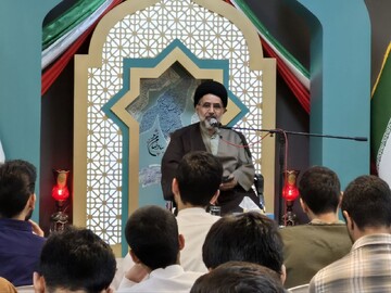 غفلت از بصیرت و دشمن‌شناسی، امت اسلامی را در برابر فتنه‌های جهانی آسیب‌پذیر می‌کند