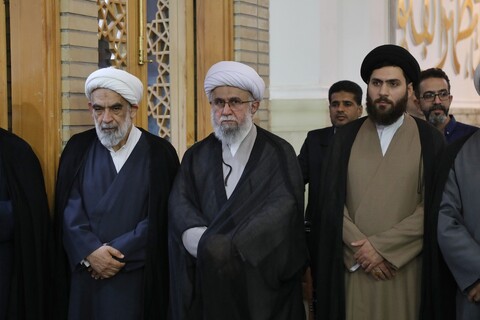 تصاویر/مراسم اولین سالگرد طلایه‌داران محور مقاومت در حرم حضرت معصومه (س)