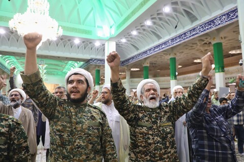 تصاویر/مراسم اولین سالگرد طلایه‌داران محور مقاومت در حرم حضرت معصومه (س)