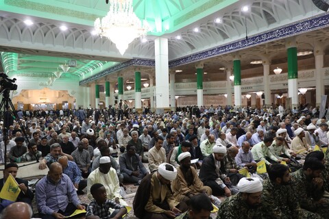 تصاویر/مراسم اولین سالگرد طلایه‌داران محور مقاومت در حرم حضرت معصومه (س)