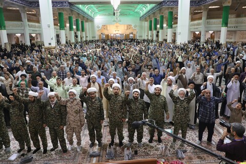 تصاویر/مراسم اولین سالگرد طلایه‌داران محور مقاومت در حرم حضرت معصومه (س)