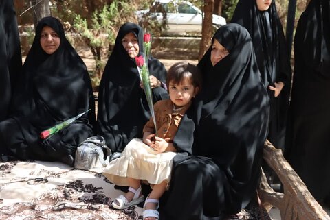 تصاویر/ بزرگداشت روز سالمند در اشکذر از سوی امام جمعه