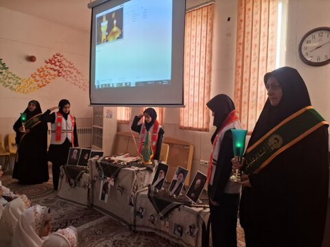 تصاویر/ اجرای پویش سراسری «زنگ مهر رضوی» در مدارس آران وبیدگل