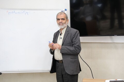 آغاز دوره دانش افزایی فلسفه دروس ویژه اساتید حوزه علمیه استان یزد