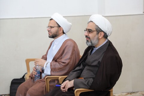 آغاز دوره دانش افزایی فلسفه دروس ویژه اساتید حوزه علمیه استان یزد