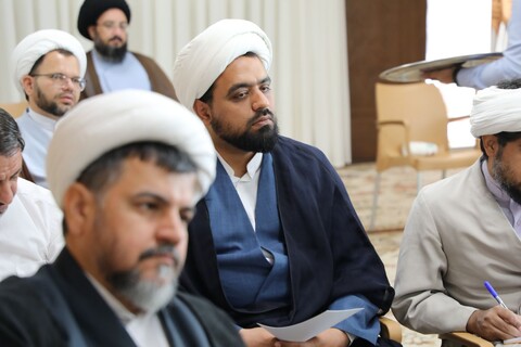 آغاز دوره دانش افزایی فلسفه دروس ویژه اساتید حوزه علمیه استان یزد