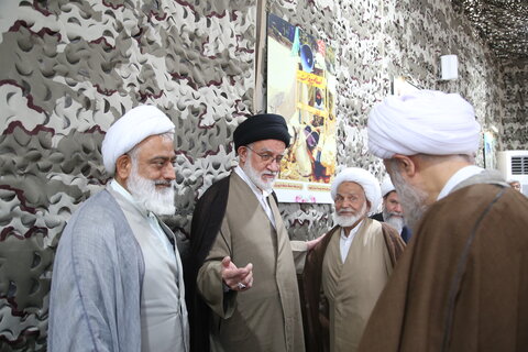 تصاویر| گردهمایی روحانیون دفاع مقدس در شیراز