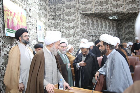 تصاویر| گردهمایی روحانیون دفاع مقدس در شیراز