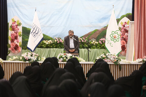 نشست تحلیلی تبیینی