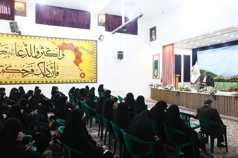 نشست تحلیلی تبیینی