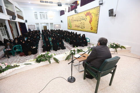 نشست تحلیلی تبیینی