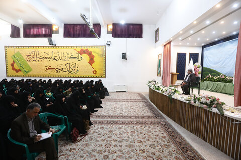 نشست تحلیلی تبیینی