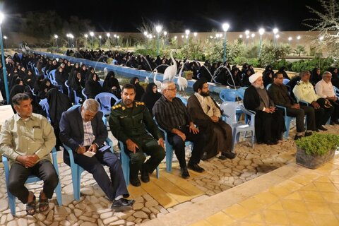 تصاویر/ تحلیل از۲۵۰بانوی قالیباف عتبات عالیات در بخش بهمن ابرکوه