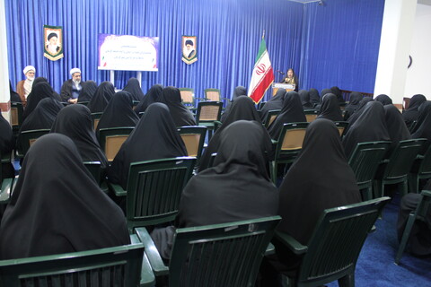 تصاویر/ نشست تخصصی نماینده ولی فقیه در استان کرمان با طلاب طرح امین شهر کرمان