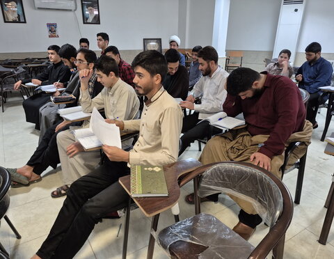 تصاویر/ دوره ترجمه و مفاهیم قرآنی طلاب مدرسه علمیه امام‌ خمینی(ره) کاشان