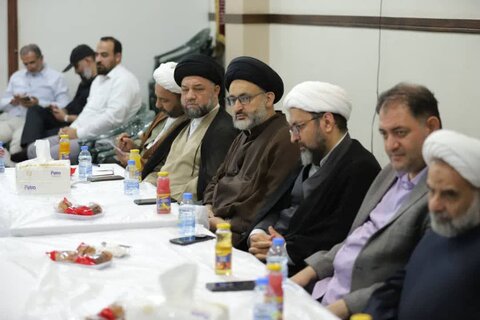 تصاویر/ دیدار هیات حوزوی با نماینده المصطفی در لبنان و مدیران و اساتید برجسته حوزه های علمیه لبنان