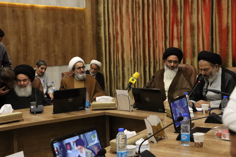 تصاویر/ نشست نخبگانی انا علی العهد به‌مناسبت سالروز شهادت شهید سید حسن نصرالله