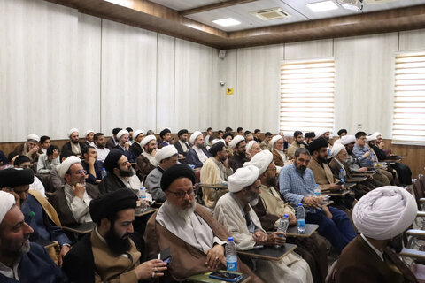 تصاویر/ نشست نخبگانی انا علی العهد به‌مناسبت سالروز شهادت شهید سید حسن نصرالله