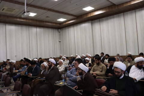 تصاویر/ نشست نخبگانی انا علی العهد به‌مناسبت سالروز شهادت شهید سید حسن نصرالله