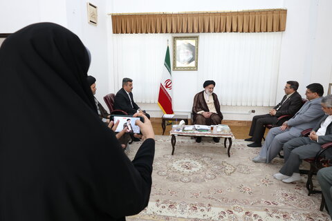 معاون رئیس‌جمهور و رئیس سازمان اداری و استخدامی کشور