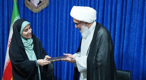 تصاویر/ دیدار وزیر راه و شهرسازی با امام جمعه بوشهر