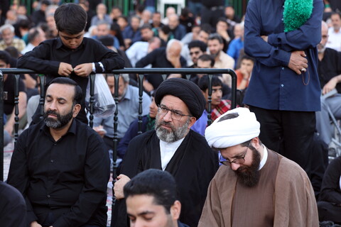 تصاویر/ آیین تعویض پرچم گنبد حرم حضرت فاطمه معصومه(س) در وفات شهادگونه ایشان