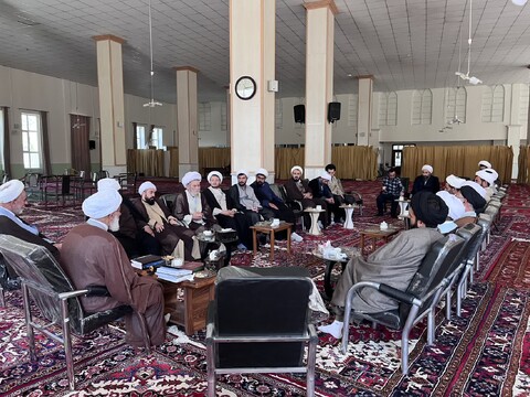 تصاویر/ نشست روحانیت شهرستان هادیشهر