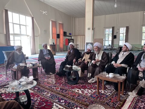 تصاویر/ نشست روحانیت شهرستان هادیشهر