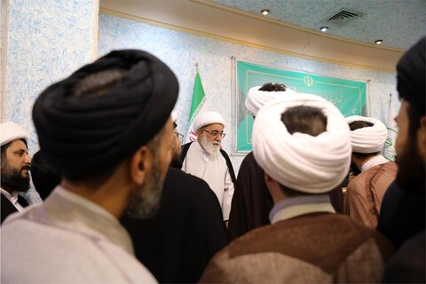 نشست دبیر شورای عالی حوزه‌های علمیه با استعدادهای برتر حوزوی