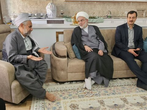 تصاویر/ دیدار نماینده ولی فقیه در کردستان با ماموستایان شهرستان سقز